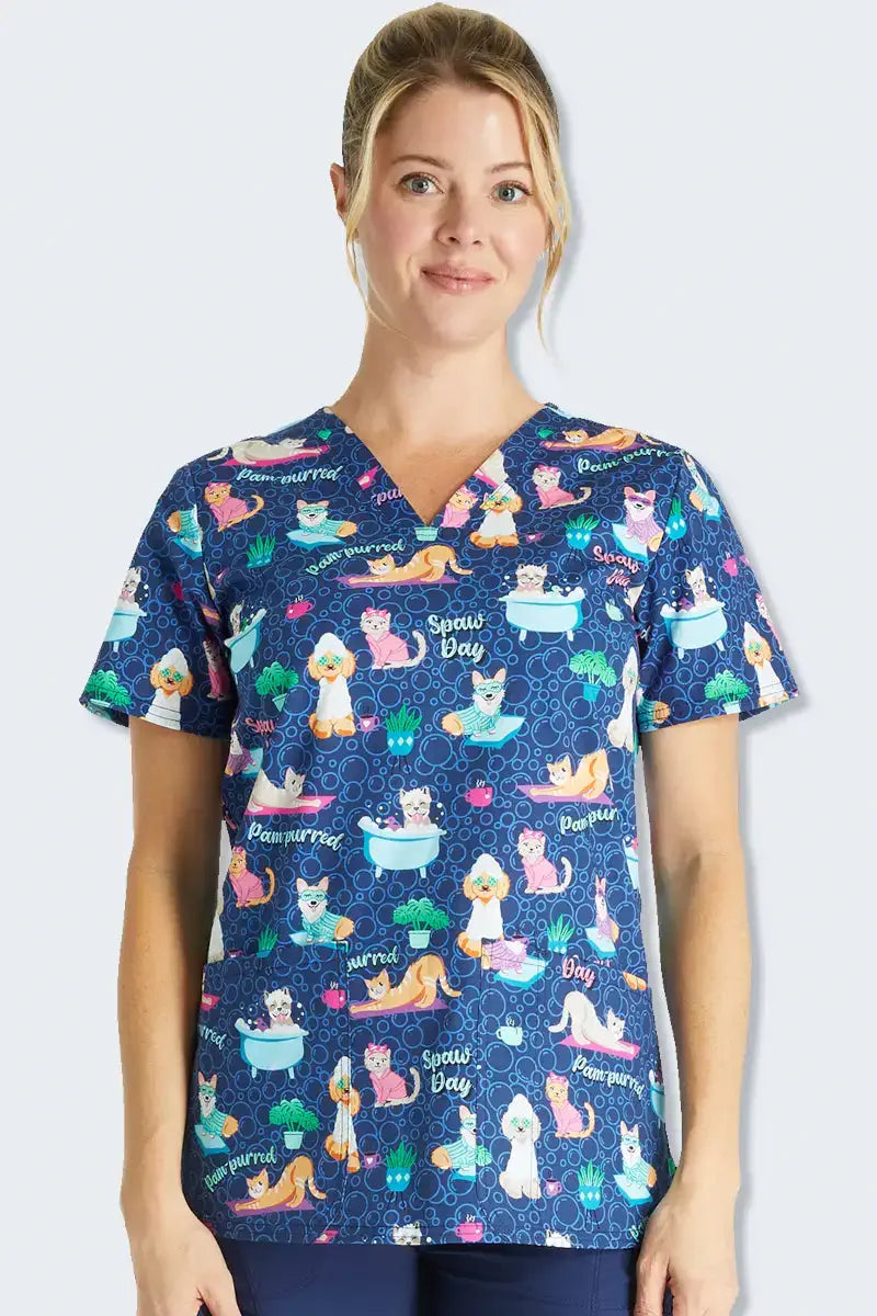 CK651 Spaw Day Cherokee Print Scrub Top