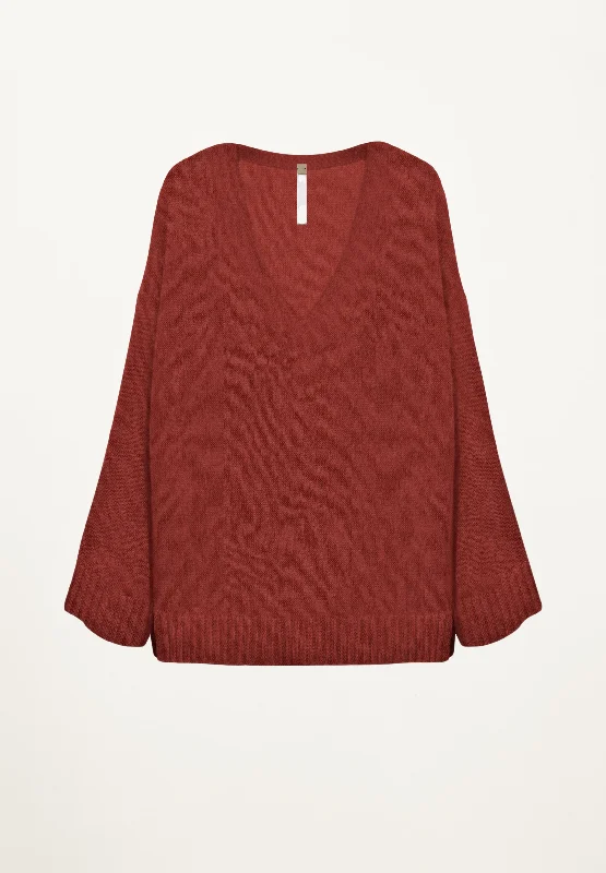 Featherweight V Neck in Garnet