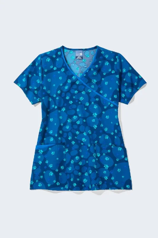 Z17213 Furmiliar Fun Women's Print Scrub Top